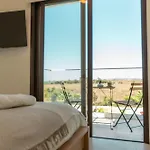 Nadine Sea Side
