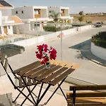 Villa Nadine Sea Side