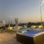 Nadine Sea Side *