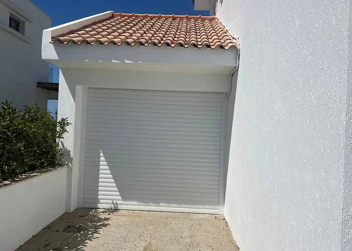 Nadine Sea Side * Larnaca