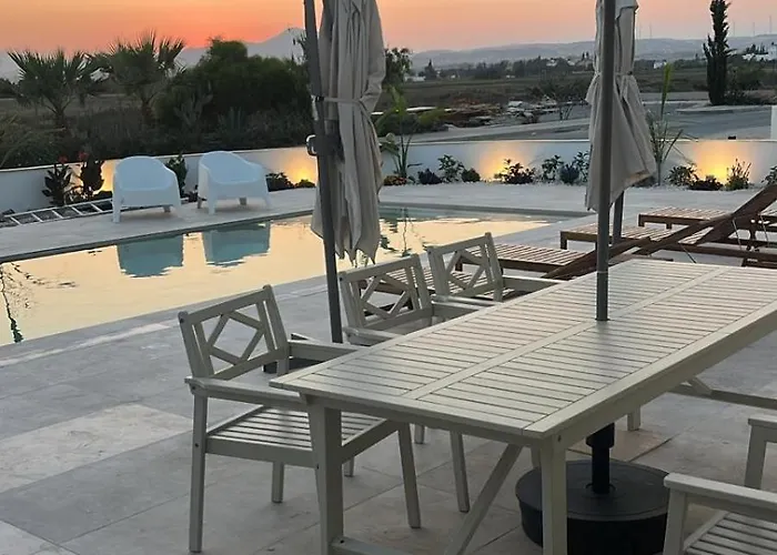 Villa Nadine Sea Side