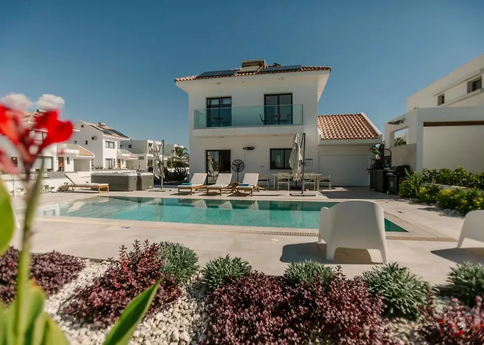 Villa Nadine Sea Side