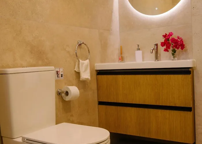 Nadine Sea Side * Larnaca