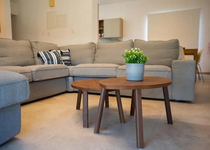 Nadine Sea Side Villa Larnaca