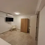Nadine Sea Side 빌라 라르나카
